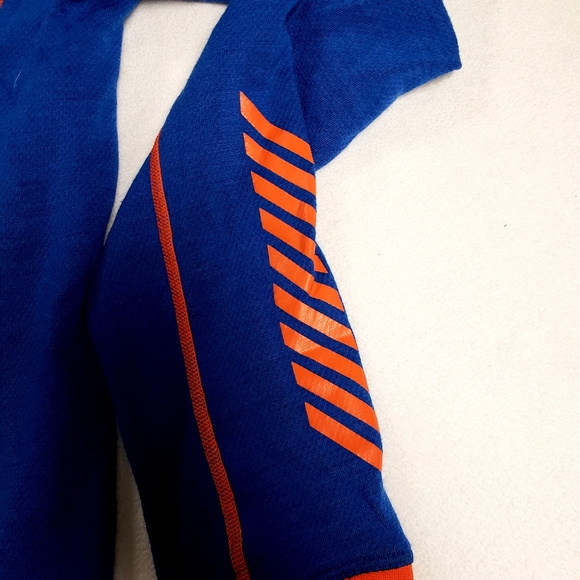 Helly Hansen quarter zp workout  top - Picture 3 of 5